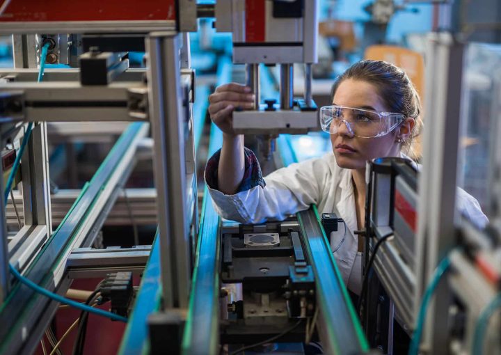 Leading Technology Trends in Manufacturing to Observe